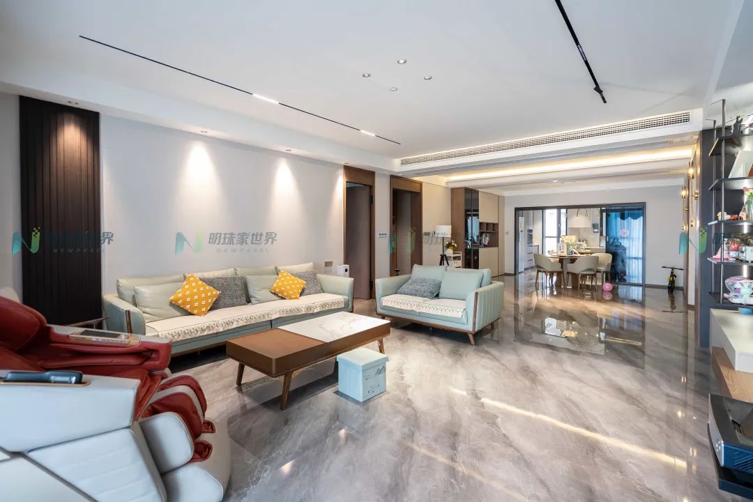 路易摩登現(xiàn)代磚客廳餐廳效果圖